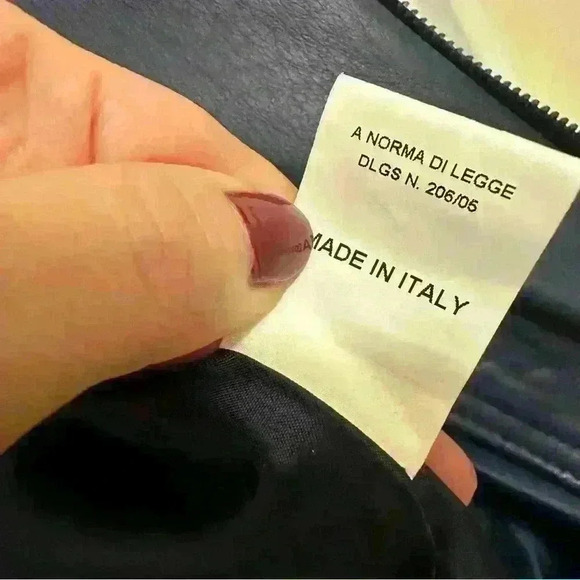 Genuine Italian leather motorcycle jacket in dark blue, fits like a S or XS. - Picture 8 of 12